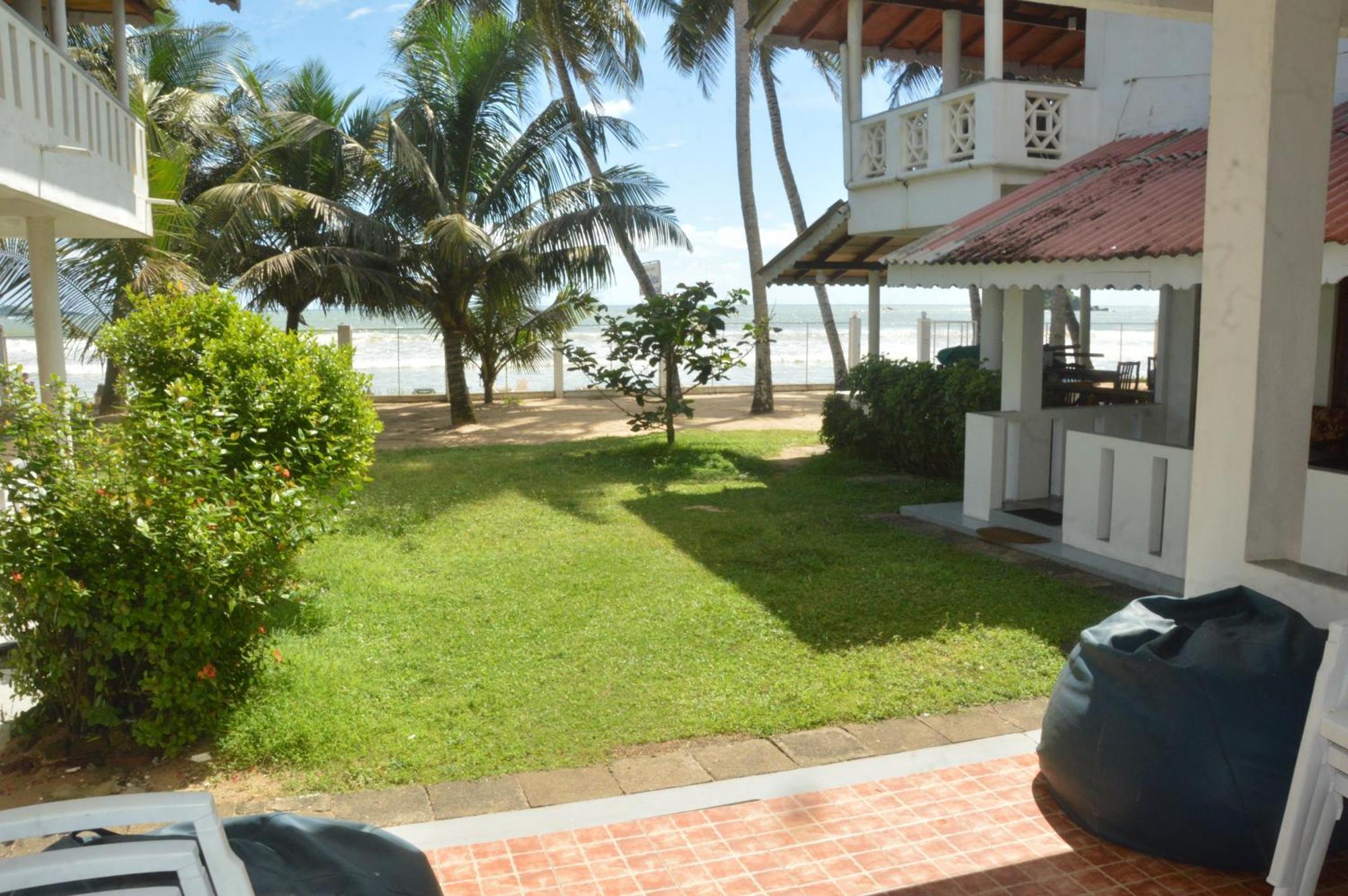 Weligama Bay View Hotel Exterior photo