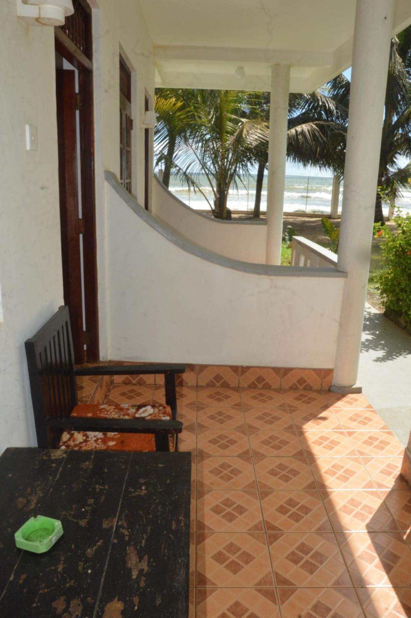 Weligama Bay View Hotel Exterior photo